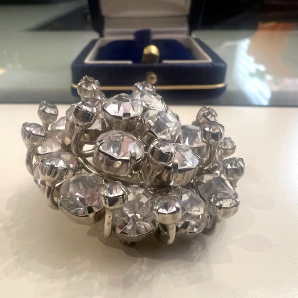 Diamond Brooch! - Picture 10 of 16